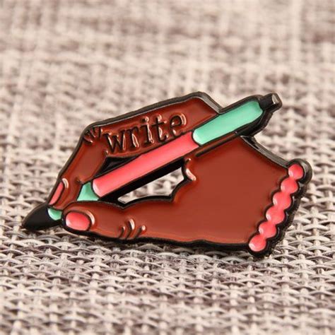 Best Custom Lapel Pins Up To 40 Off And No Minimum Custom Lapel Pins Lapel Pins Customized Ts