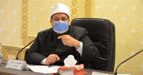 هو اليومُ العاشِرُ مِن شهرِ محَرَّمٍ أمَّا فضلُ صيامِ يومِ عاشوراءَ، فقد دَلَّ عليه حديثُ النبيِّ صلَّى اللهُ عليه وسلَّم الذي رواه أبو قابلٍ لأصومَنَّ التاسِعَ))، وأمَّا الأحاديثُ التي وردت وفيها صيامُ يومٍ قَبْلَه وبَعْدَه، أو صيامُ يومٍ قَبْلَه أو بَعْدَه. وزير الأوقاف المصري يوضح فضل صيام عاشوراء - جريدة زمان التركية
