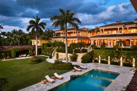 75 Million Mediterranean Waterfront Mansion In Palm Beach Fl Homes Of The Rich