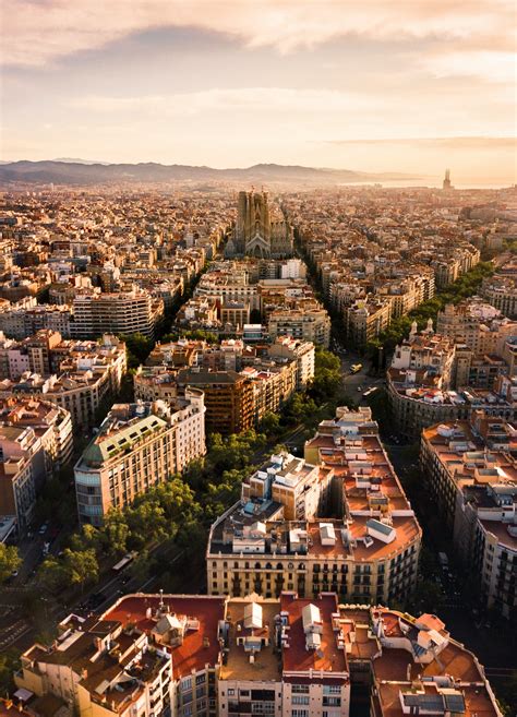 100+ Beautiful Barcelona Pictures | Download Free Images on Unsplash