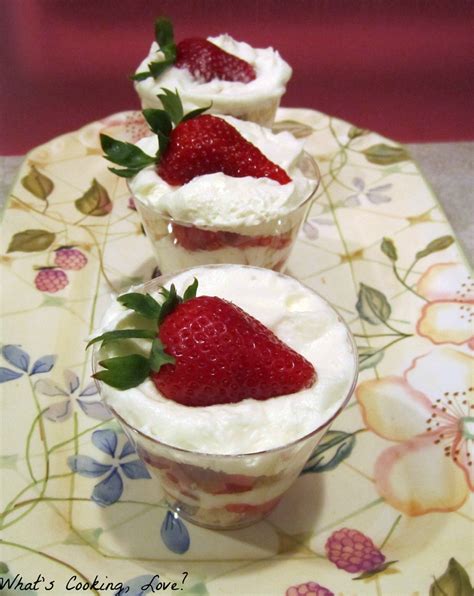 Strawberries And Cream Sugar Cookie Mini Parfaits Whats Cooking Love