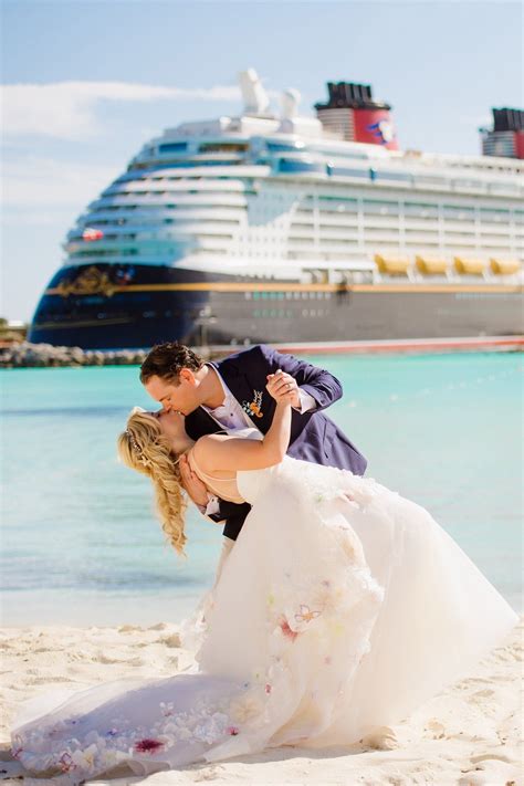 This Disney Cruise Wedding Might Just Be The Most Beautiful Thing Weve