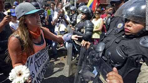 Venezuelan Opposition Leader Leopoldo Lopez Turns Himself In Cnn