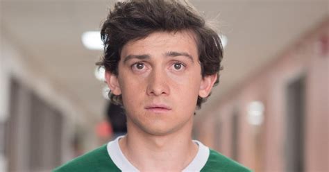 Craig Roberts On Final Season Of Red Oaks Halloween And Being