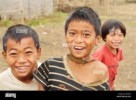 Poor Children India Hi Res Stock Photography And Images Alamy