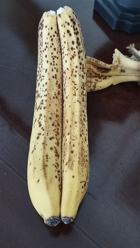 I Found A Conjoined Banana Rmildlyinteresting