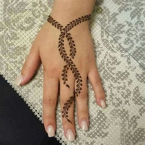 25 Simple Cute Small Henna Design Ideas Entertainmentmesh