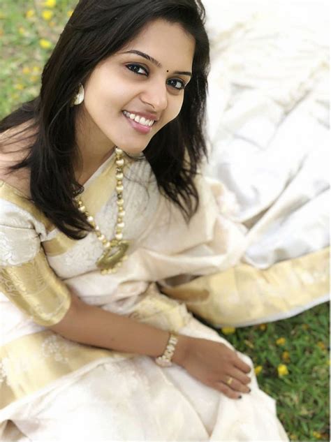 Swathishta Krishnan In Off White Silk Saree Stills Girls Image Most Beautiful Indian Actress