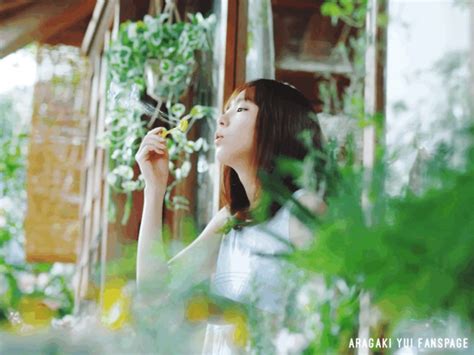 While watching the movies i was thinking she was yui but then i realizes this is korean movies, and i was like maybe she's not then my second thoughts came in my mind, but it does not rule out the possibility that yui casting in a korean movies right? and finally i. aragaki yui on Tumblr