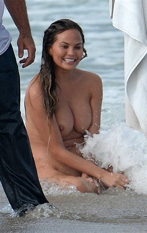 One Very Naked Chrissy Teigen In The Ocean Surf Taxi Driver Movie