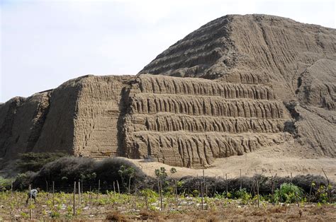 Moche Temple Of The Sun 1 Trujillo Pictures Peru In Global