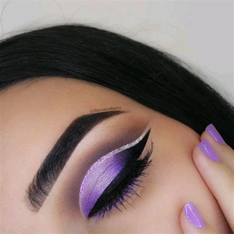 Pin By 💅🏼queen Kiki 👑 On Makeup And Beauty Purple Makeup Makeup