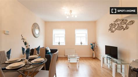 Maybe you would like to learn more about one of these? 1-bedroom flat to rent in Watford, London (ref: 374514 ...