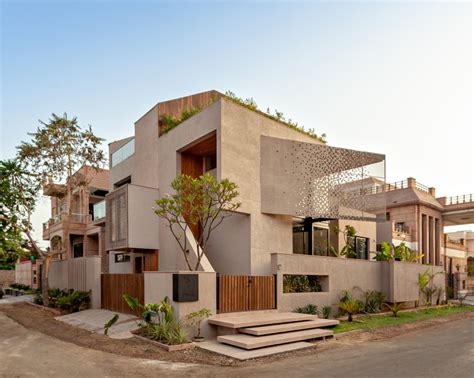 Abraham John Architects Chhavi House Recalls Traditional Indian
