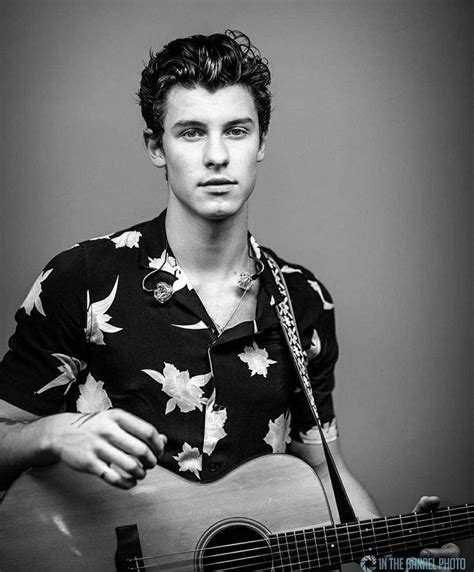 Pin By Nerea G On Singers Shawn Mendes Mendes Fashion
