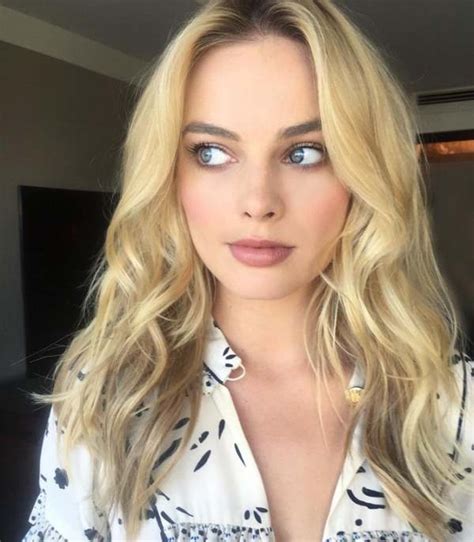 33 Ridiculously Sexy Margot Robbie Pictures