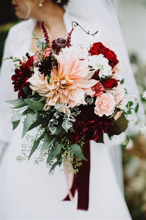 Beautiful Bridal Bouquets For A Fall Wedding Arabia Weddings