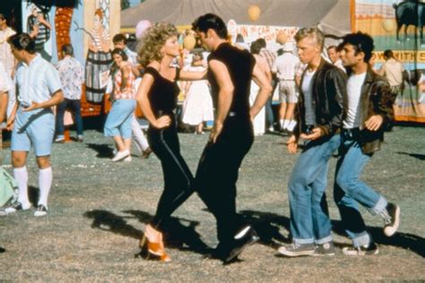 Grease Fans Remember Olivia Newton Johns Iconic Outfit Fashnfly