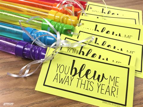 While, i'm ready for the freedom of summer, and bathroom privileges, it's always a little hard to say goodbye. End of Year Gift Bubble Tags - Sparkling in Second Grade
