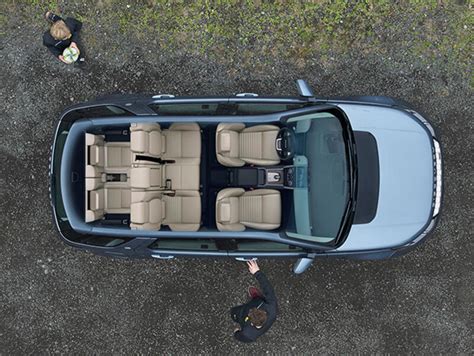 Land Rover SUVs with third-row seating | Land Rover