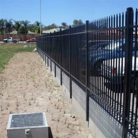 Our guides help you find the ideal equipment. Get your Palisade Fencing price & Installations | 074 254 ...