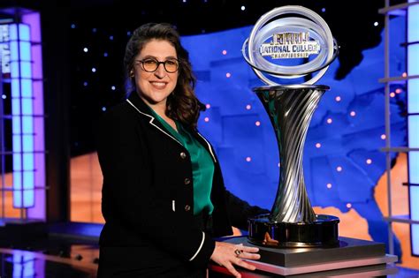 Jeopardy Officially Names Mayim Bialik Ken Jennings As Hosts