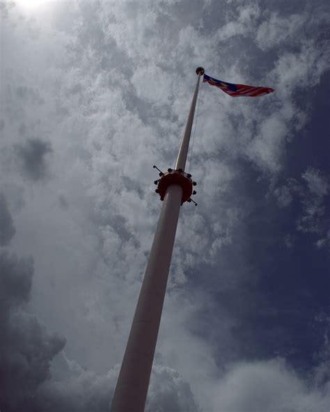 Mederaka Square Tallest Flagpole In The World Photo Vagabond Blog
