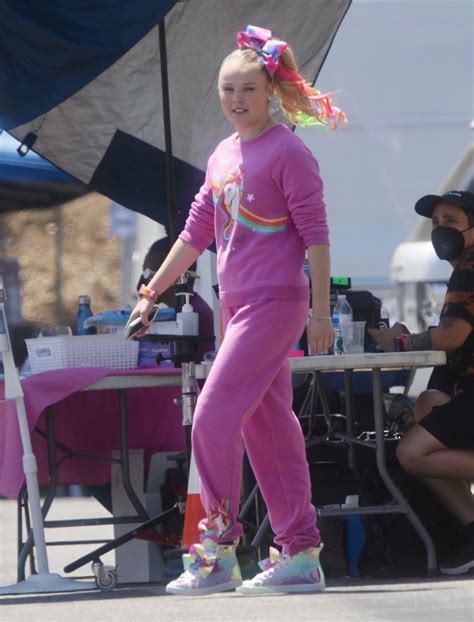 Jojo Siwa On The Set Of A Music Video For Her Latest Song Uni In Los