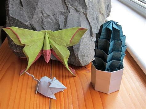 So far today, i've booked a totally impulse trip to puerto rico with my girlfriend for the next month, finally took advantage of my spanish grocery store after moving to nyc. KARABOUTS: Thinking About Origami Today