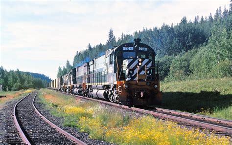 Railpicturesca Doug Lawson Photo A Sunny July Morning Northbound
