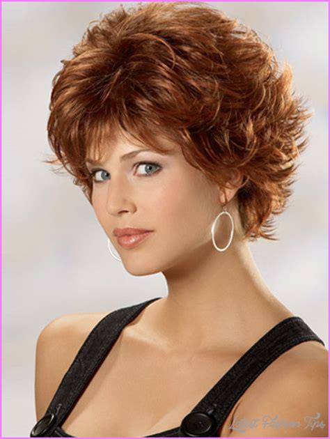 Short and medium length curls. Short haircut for women with curly hair ...