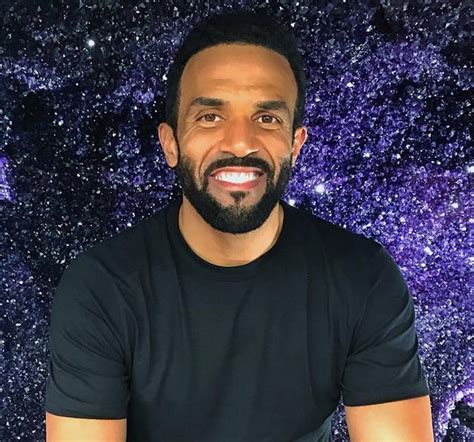 He first came to public notice as a singer and songwriter with the controversial and influential band n.w.a. Craig David | Compare la altura, peso, parámetros del ...