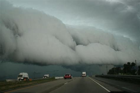 Shelf Clouds Well This Cant Be Good Sky And Clouds Clouds