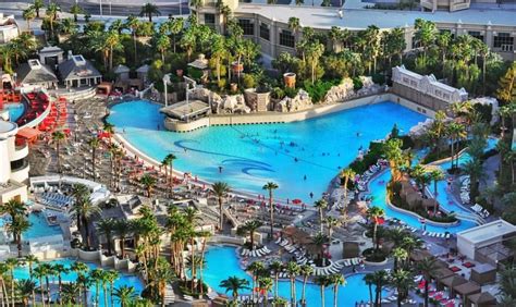 The Best Pools In Vegas Charles Hanna Travel
