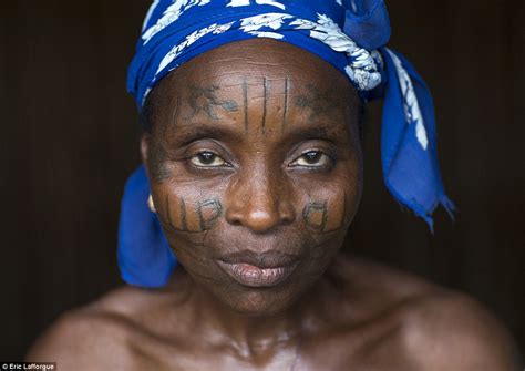 Eric Lafforgues Portraits Of The Art Of Tribal Tattoos In West