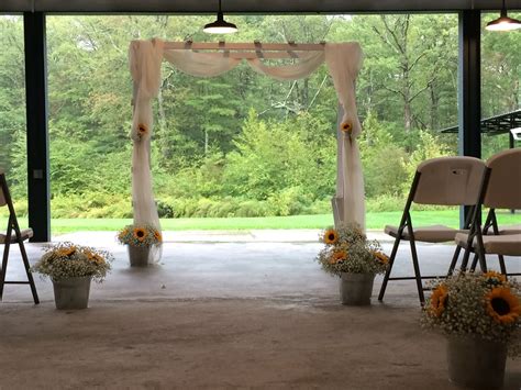 Find the perfect wedding venue, bridal salon, caterer and more with the wedding venue map. Francis Farm - Rehoboth, MA - Wedding Venue