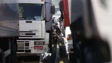 See more of greve dos caminhoneiros on facebook. Redução de preço do combustível é maior reivindicação de ...