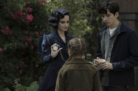 Miss Peregrines Home For Peculiar Children New Images