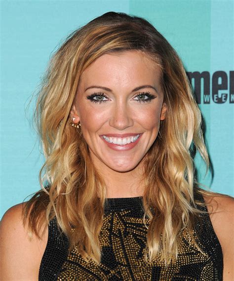 Katie Cassidys 13 Best Hairstyles And Haircuts