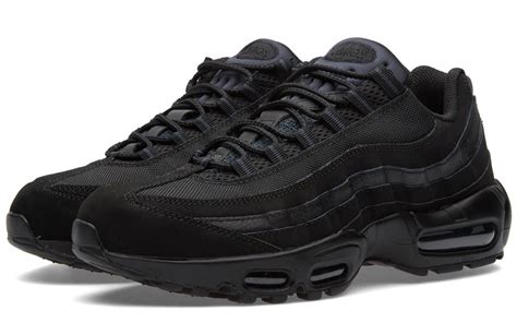 Nike Air Max 95 Triple Black Soleracks