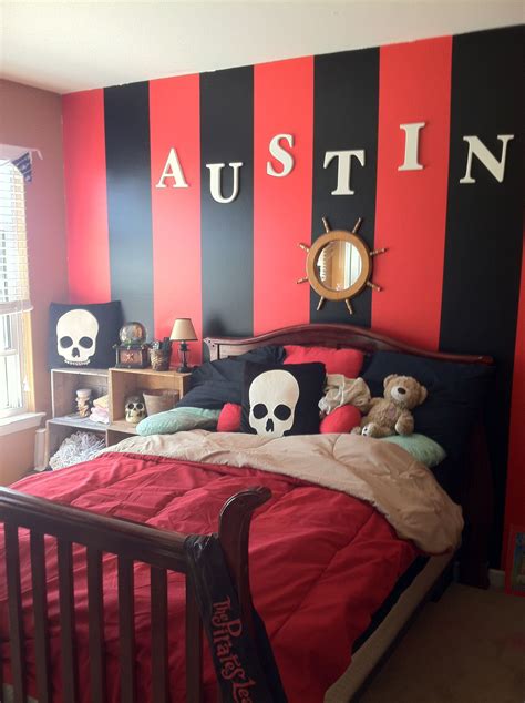 Pin By Monica Derosia On Stuff For My Kids Red Bedroom Decor Pirate
