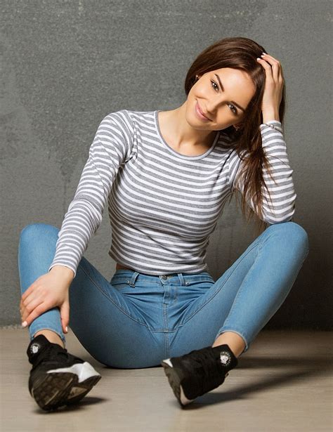 Hd Wallpaper Women Striped Straight Hair Smiling Jeans Spread