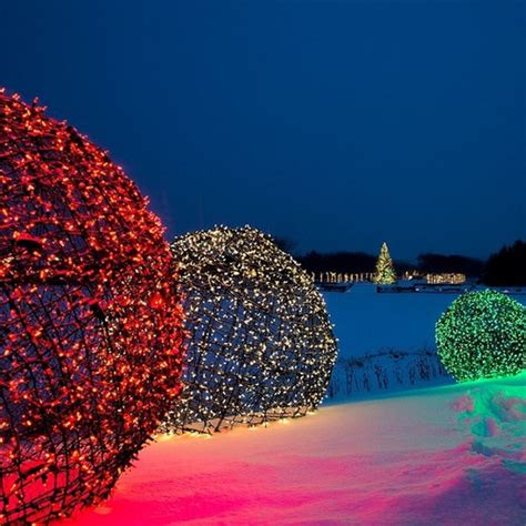 Many times found in holiday light many times found in holiday light shows, botanical gardens, and other elegant displays, christmas light balls are actually easy to make with just a few. Creating LED Light Balls - Unique Outdoor Decorations