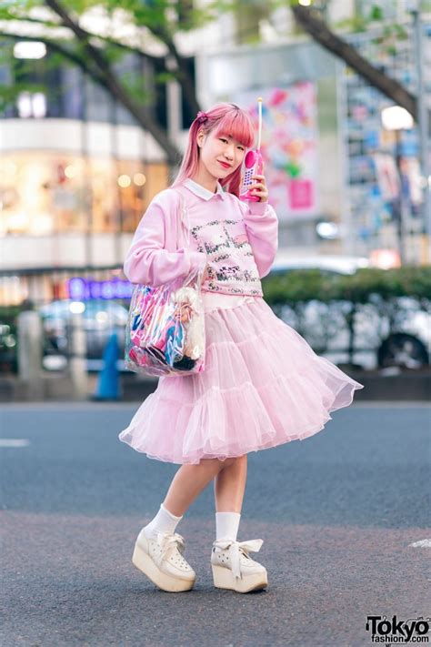 Kawaii Harajuku Girl Squad Street Styles W Pink Hair Sheer Pastel Fashion San To Nibun No