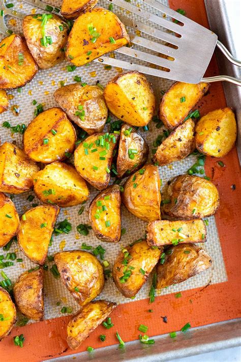 Our Favourite Crispy Roasted Potatoes Zeldomyr Recipes
