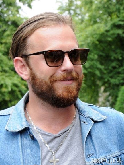 A glasgow smile (also known as a chelsea smile, or a glasgow, chelsea, birkenhead, a buck 50 or cheshire grin) is a wound caused by making a cut from the corners of a victim's mouth up to the ears, leaving a scar in the shape of a smile. Kings Of Leon - Caleb Followill | Kings of leon ...