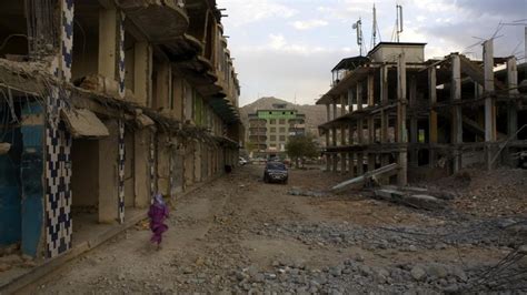Eine westliche korrespondentin berichtet aus kabul. Afghanistan: Die Folgen des Krieges