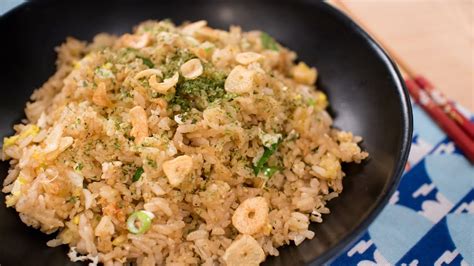 Garlic Fried Rice With Secret Ingredient Japanese Recipe Youtube