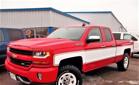 Two Tone Paint Jobs On New Chevy Trucks Visual Motley