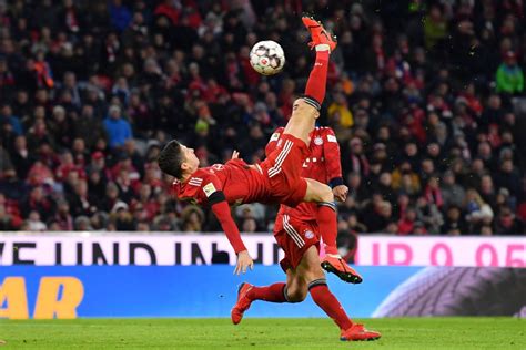 Robert Lewandowski Of Bayern Munich Attempts An Overhead Kick During